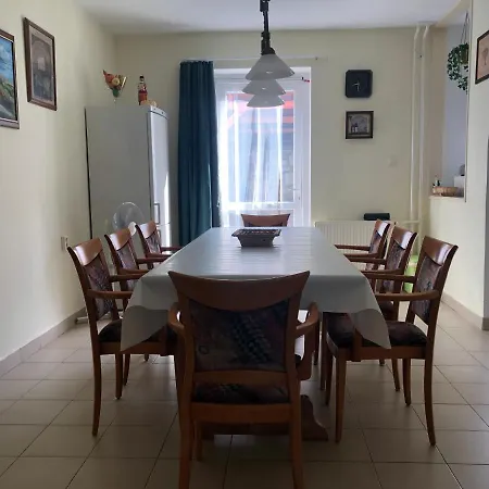 Balatoni Family House Apartment