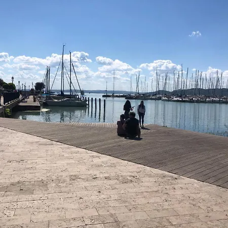 Balatoni Family House Lägenhet Balatonszolos